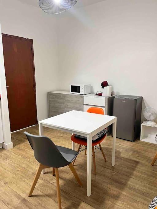 2 Room Flat Toulouse Buitenkant foto