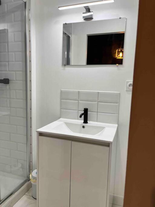 2 Room Flat Toulouse Buitenkant foto